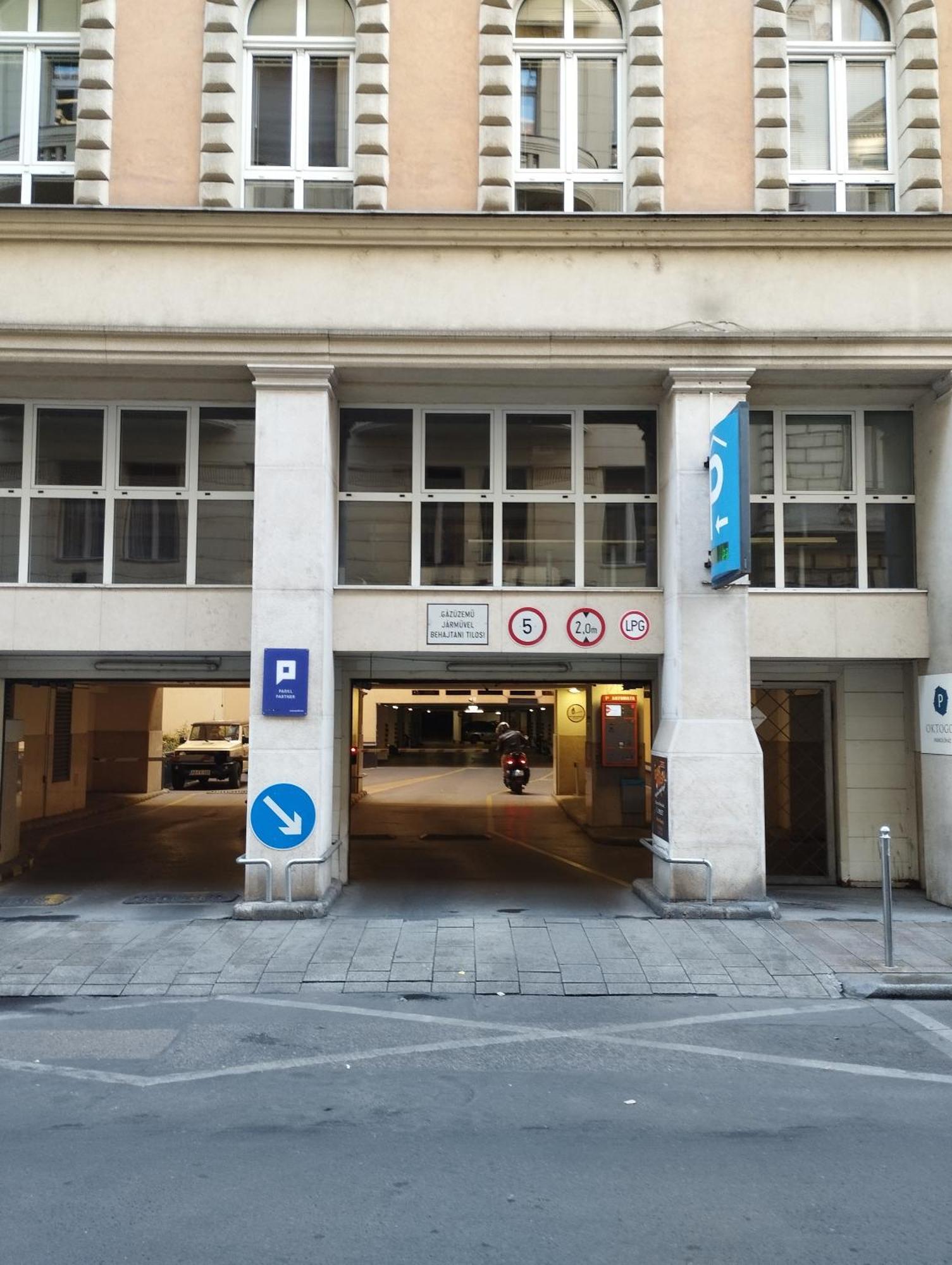 Free Parking Garage! Downtown Apartment Close To New York Cafe Budapest Exterior photo